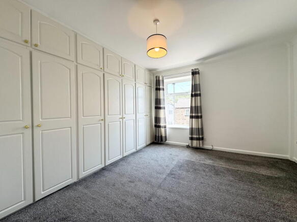 2 bed Terraced for sale Image 10