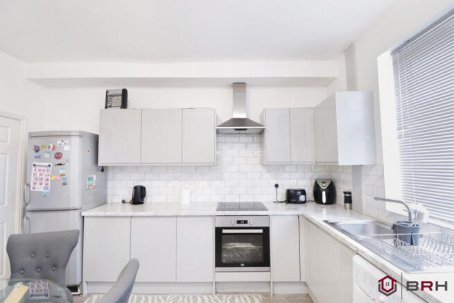 3 bed Terraced for sale Image 5