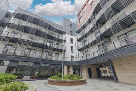 1/13 Shoemakers Square, Edinburgh, EH8 8FW