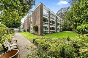 29, Moat Court, Shaw Close, Chertsey KT16 0PH