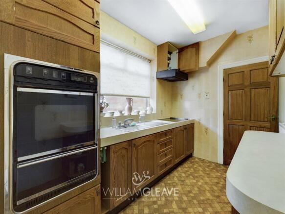 CAM01640G0-PR0035-STILL014.jpg