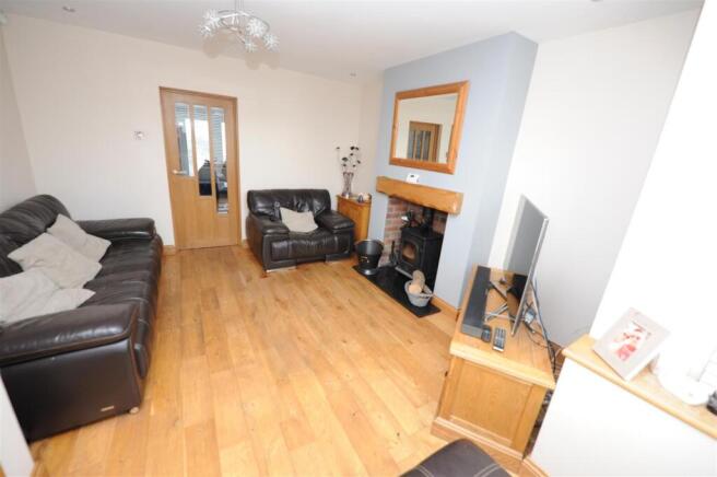 3 bed Semi-Detached for sale Image 6