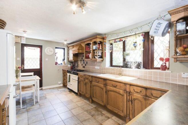Spacious Kitchen