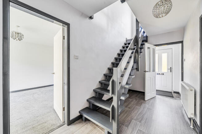 3 bed Detached for sale Image 6