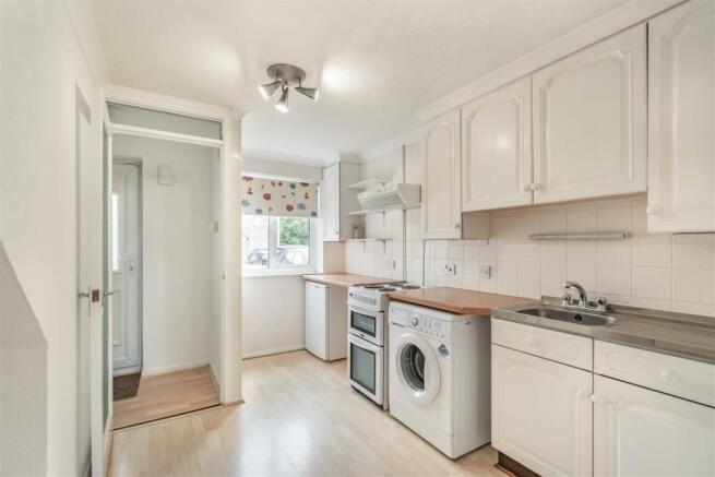8561416-interior04.jpg