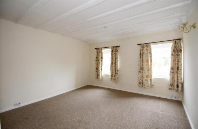 14989_Riverhead Cour