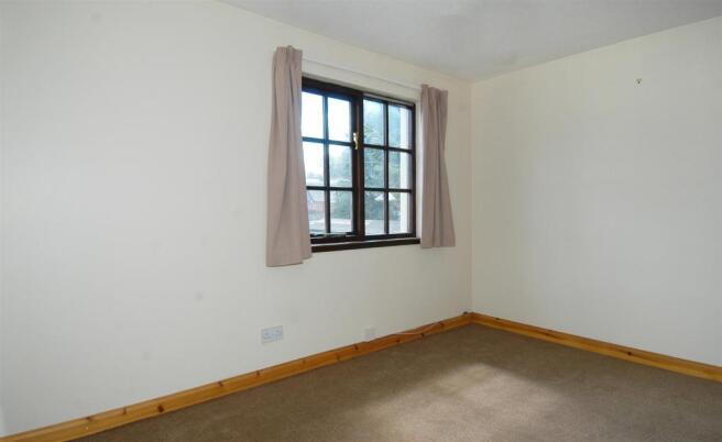 3g-EasterHilLCottagesBedroomPrint.jpg
