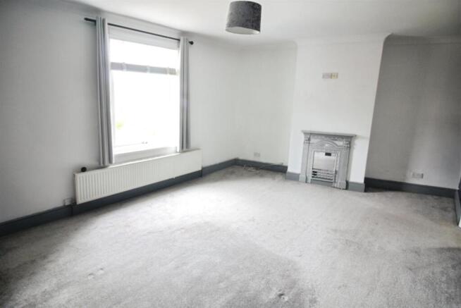 4 bed Terraced for sale Image 9