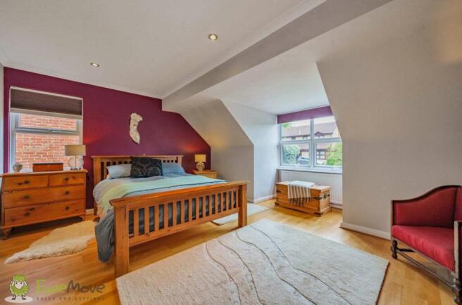 Bedroom 1 (Double with Ensuite)