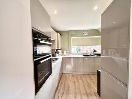 King George Road, Horsforth, LS18