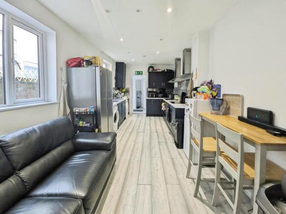 11 T202602180935.jpeg