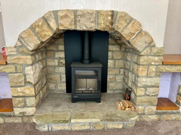 4 bed Detached Bungalow for sale Image 5