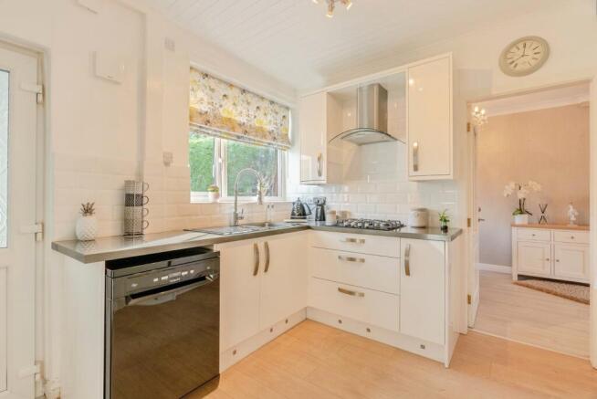 3 bed Semi-Detached for sale Image 5