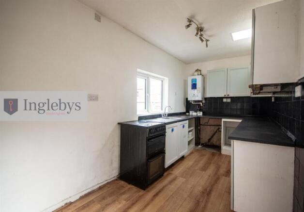 3 bed House for sale Image 5