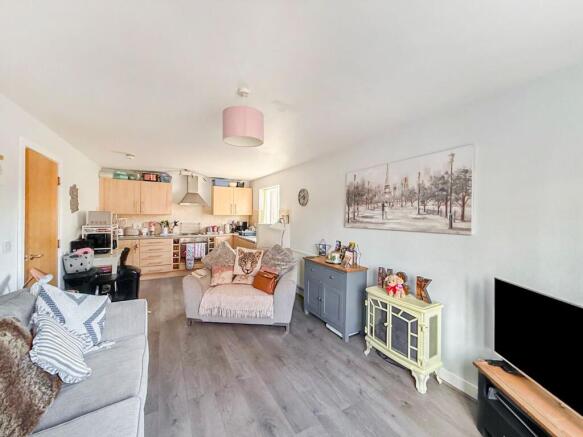 2 bed Apartment for sale Image 7