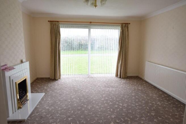 2 bed Semi-Detached Bungalow for sale Image 6