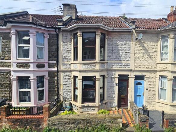 1 - 2-Bedroom House in Greenbank.jpg