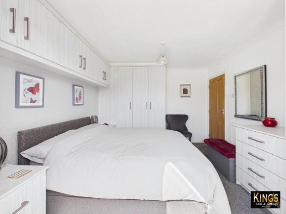 2 bed Semi-Detached Bungalow for sale Image 11