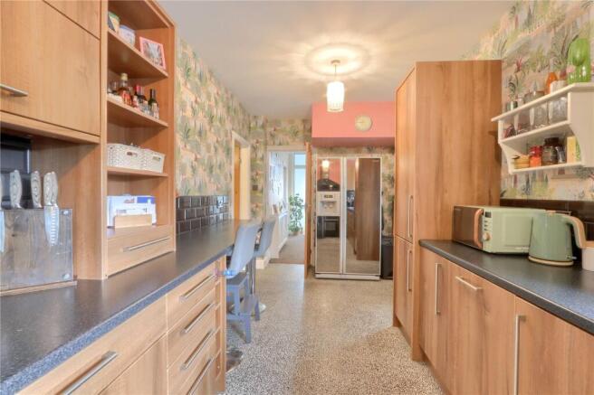 3 bed Semi-Detached for sale Image 11