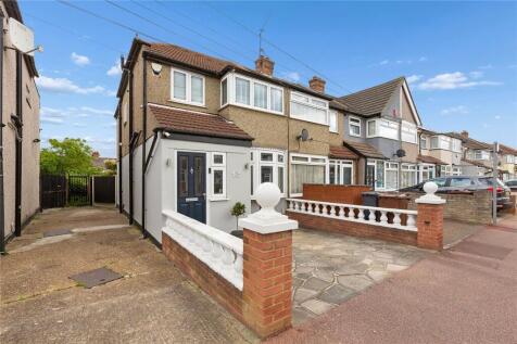 Beam Avenue, Dagenham, RM10