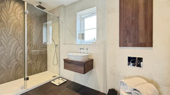 3 bed Detached for sale Image 12