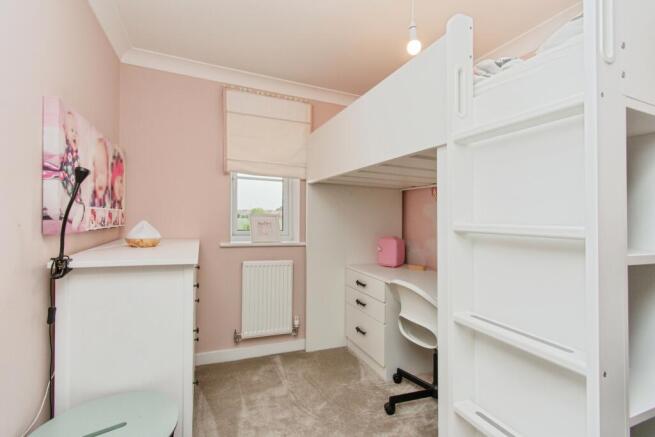 4 bed Detached for sale Image 11
