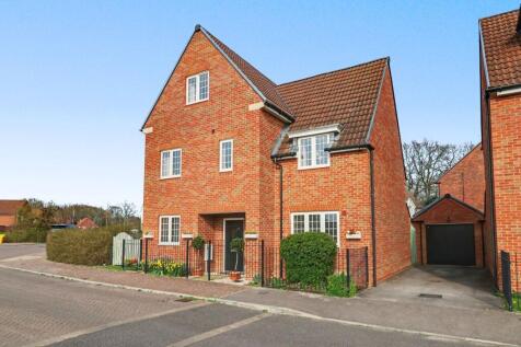 Savernake Way, Fair Oak, SO50