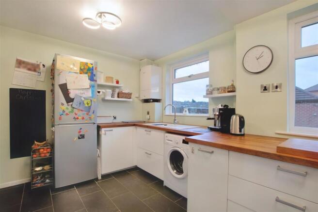 Kitchen_2.jpeg