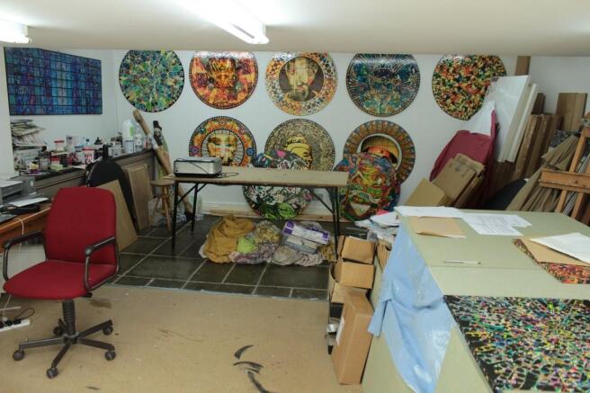 Photo 11