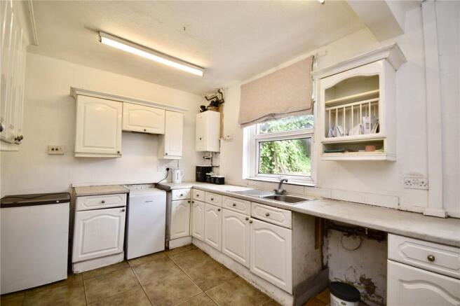 3 bed Semi-Detached for sale Image 4