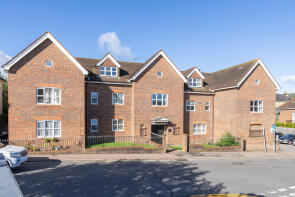 Flat 7, Gilliams House, Junction Road, Dorking RH4 3HB