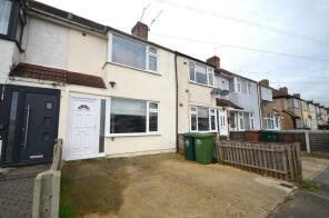 3, Hillingdon Avenue, Staines-upon-thames TW19 7AG