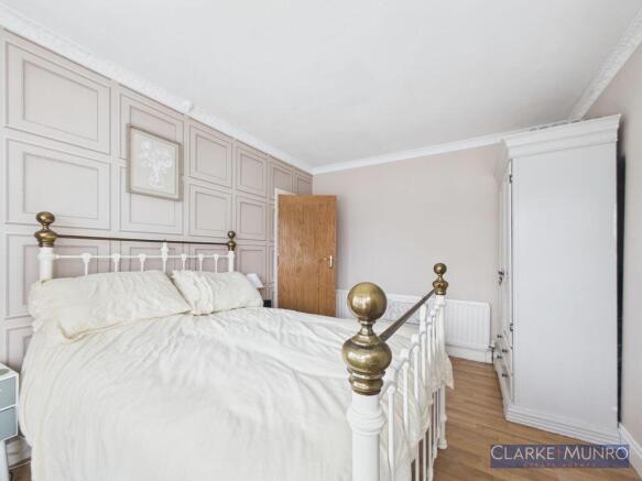 3 bed Semi-Detached for sale Image 10