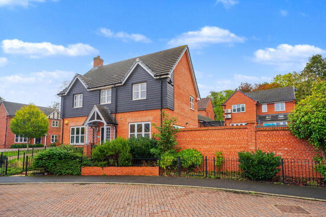 4-bed detached on Harcourt Way, Hunsbury Hill, Northampton, NN4 8JR, £460,000