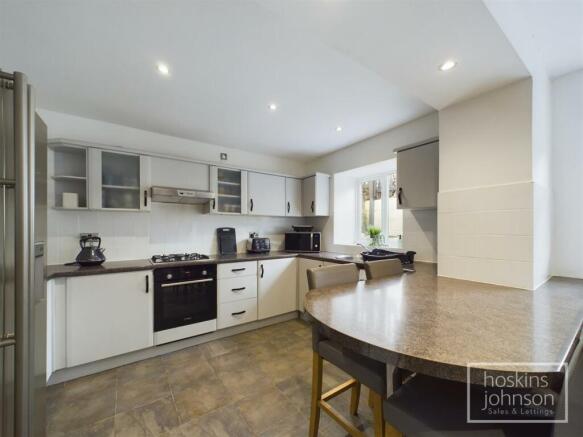 Kitchen/Breakfast Room