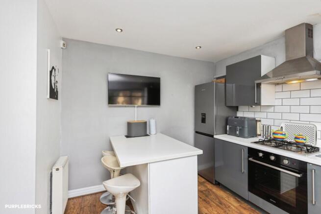 3 bed Terraced for sale Image 5
