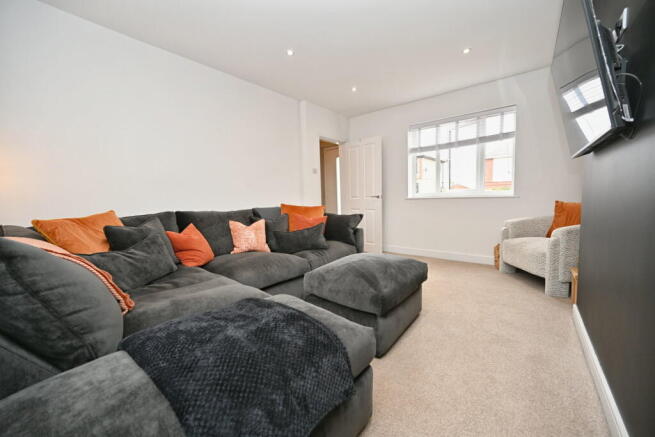 3 bed Terraced for sale Image 5