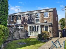 23, Ash Close, Crawley RH10 4PG
