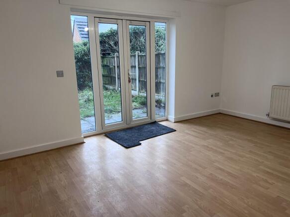 25 Swettenham Street, Macclesfield, Cheshire. SK11 7BT photo 3