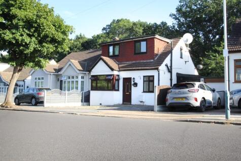 Hillview Avenue, Hornchurch, London, RM11