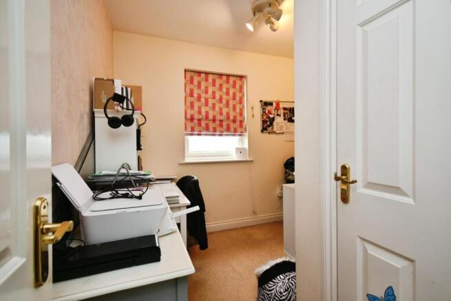 4 bed Terraced for sale Image 11