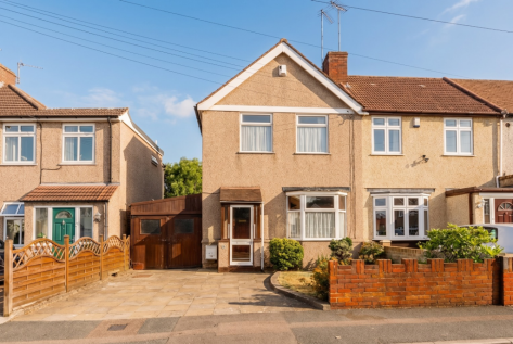 Oxleas Close, Welling, DA16