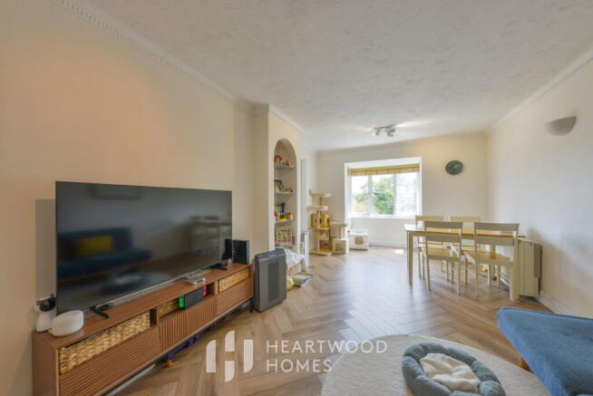 The Larches, Milford Close, St. Albans, AL4 9JZ photo 4