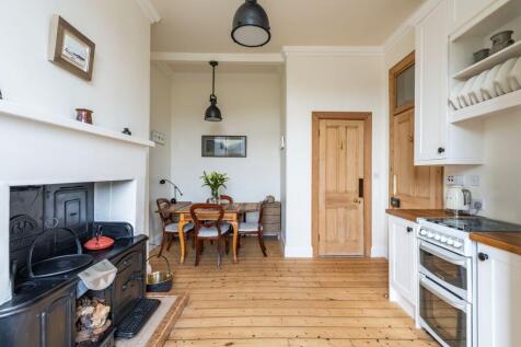 9/2 Plewlands Terrace, Edinburgh, EH10 5JX