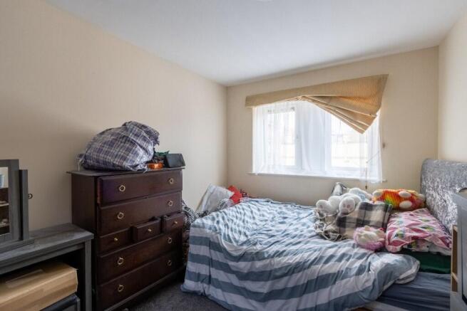 2 bed Flat for sale Image 9