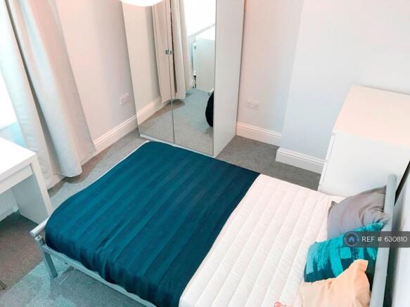 Room With Double Bed And Lots Of Storage