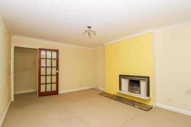 2 bed Semi-Detached Bungalow for sale Image 5