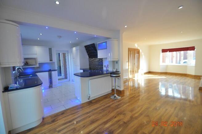 Kitchen dining area