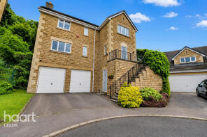 53, Martin Bank Wood, Almondbury, Huddersfield HD5 8LJ