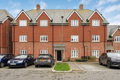 New Bridge Road, Cranleigh GU6 8UT